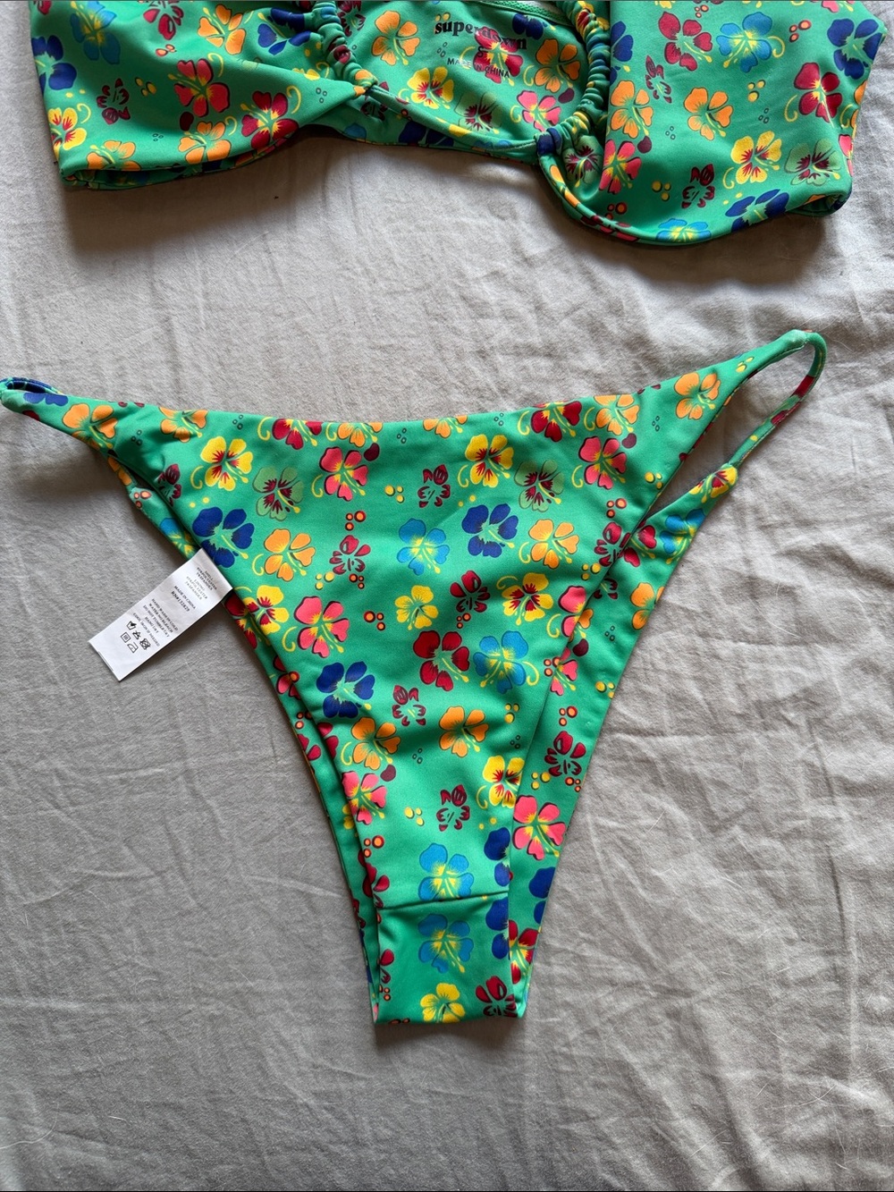 Superdown Bikini - Picture 3 of 3